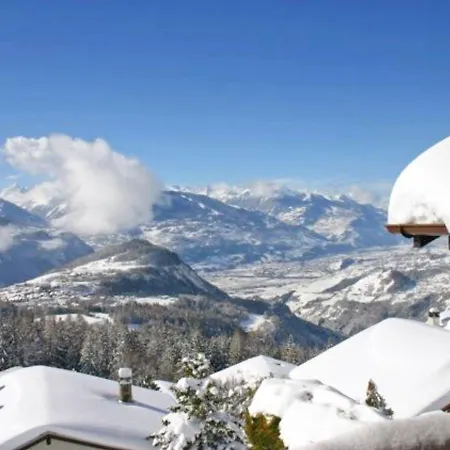 Praline By Interhome קראנס-מונטנה